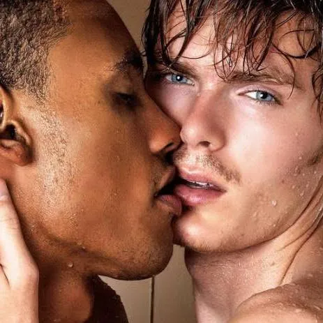 Convite para o Grupo de WhatsApp Pornô Clube dos Boys para Encontros, Bate-Papos e Conteúdo Quente LGBTQIA+